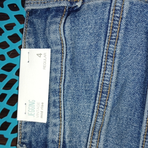 Bnwt Maurices vintage mid rise jeggings size 4 - Picture 12 of 17